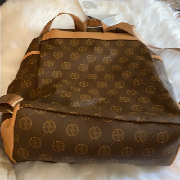 Adrienne Vittadini backpack NWT - Picture 10 of 15